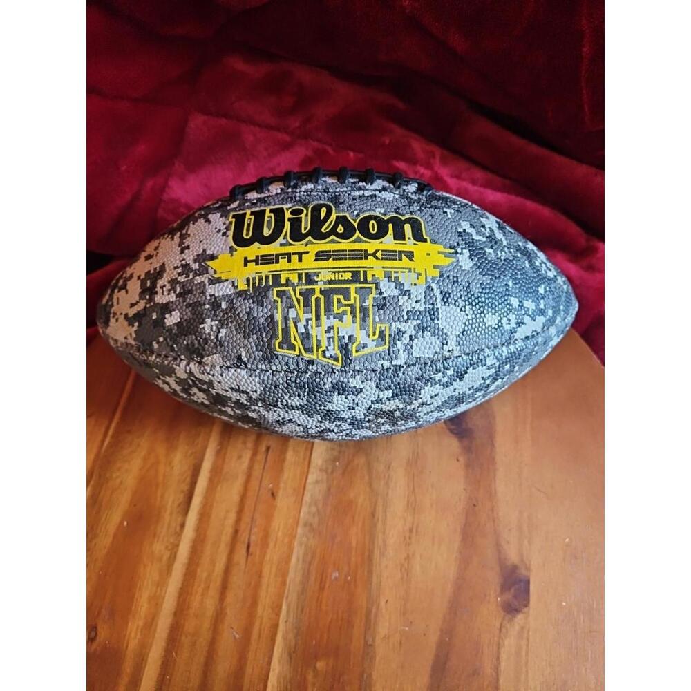 Wilson Heat Seeker 2015 Football Junior Size  Camo NFL